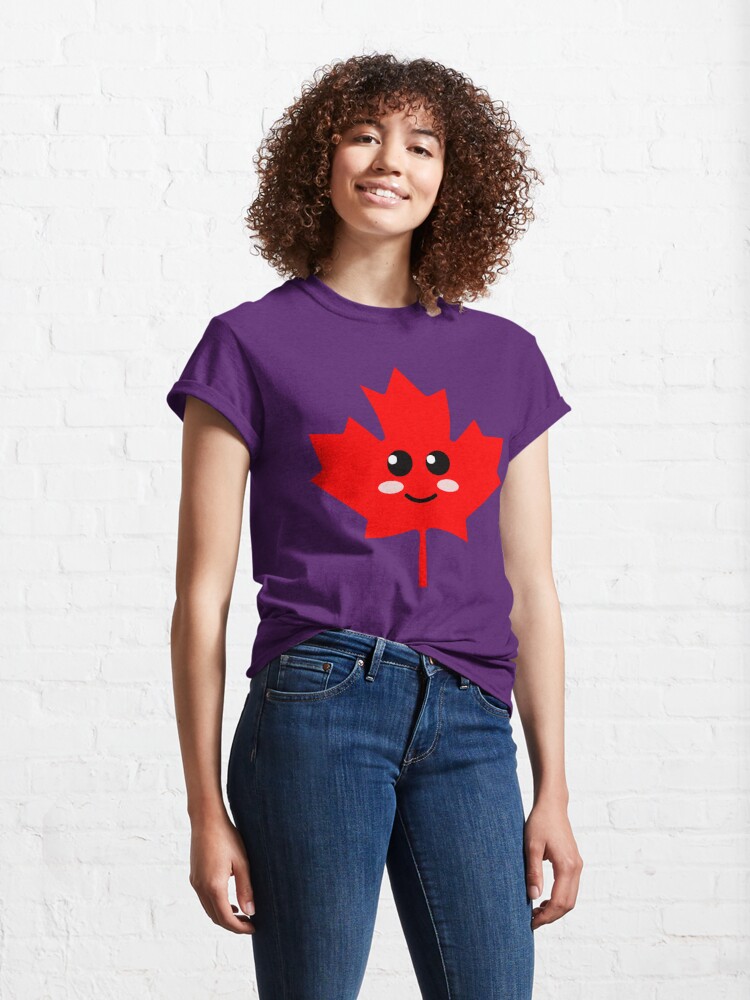 Discover Cute Kawaii Style Canadian Maple Leaf For Canada Day or Fall Season Classic T-Shirt
