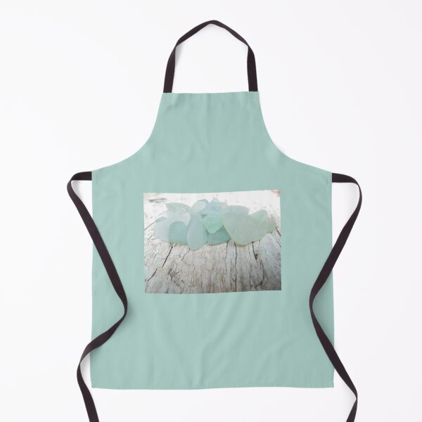 Artikelvorschau, Sea Foam Sea Glass Kleine Kollektion Hell und hell entworfen und verkauft von Beachy.
