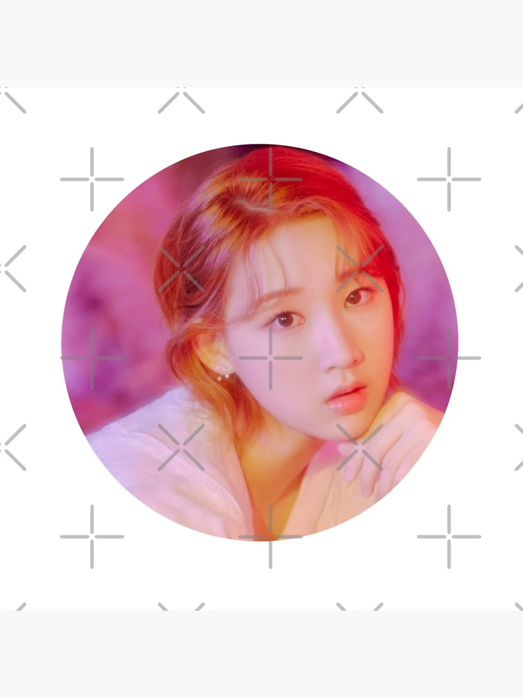 Shin Jiyoon - Weeekly 