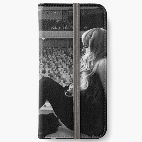 Showtime iPhone Wallet