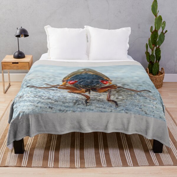 17-Year Periodical Cicada Face Throw Blanket