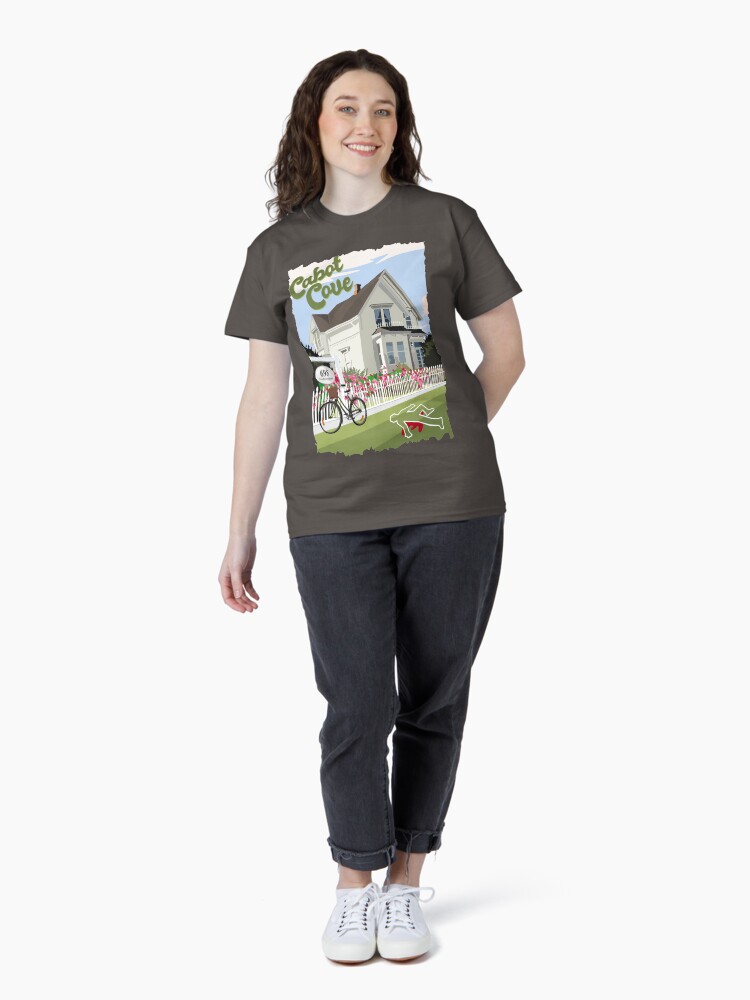 Imagen 4 de 7, Camiseta clásica con la obra Cabot Cove, la casa de Jessica, diseñada y vendida por rampad1.