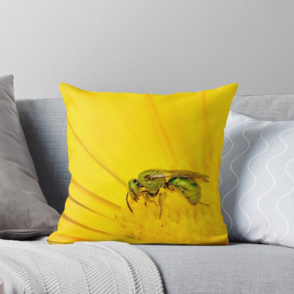 Artikelvorschau, Metallic Green Bee entworfen und verkauft von Dan Dexter.