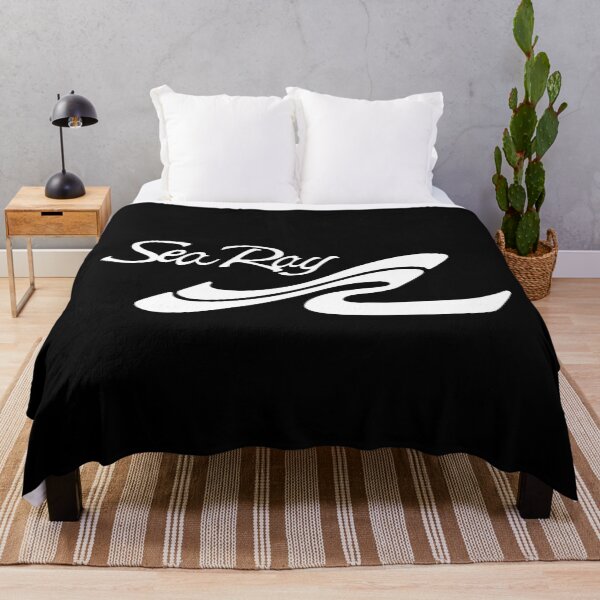Sea Ray is the world's largest boat Throw Blanket