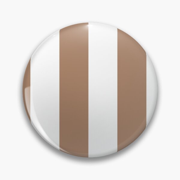Aperçu de l'œuvre Motif à rayures verticales marron et blanc Tendance 2022 Couleur - Couleur - Teinte - Nuance Pantone Macchiato Brown 17-1221 créée et vendue par ColorOfTheYears.