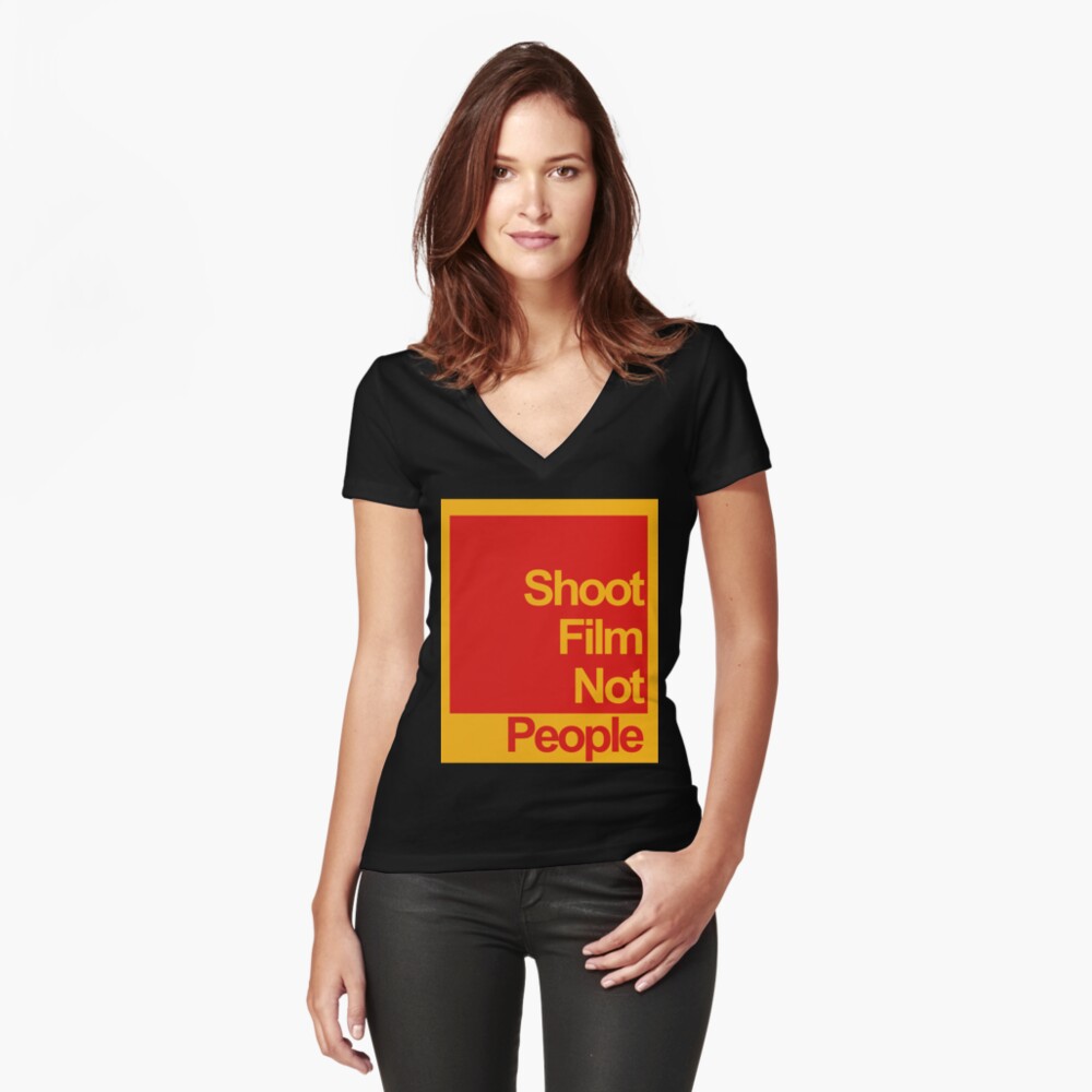 Artikel-Vorschau von Tailliertes T-Shirt mit V-Ausschnitt, designt und verkauft von BadDogDesigns.