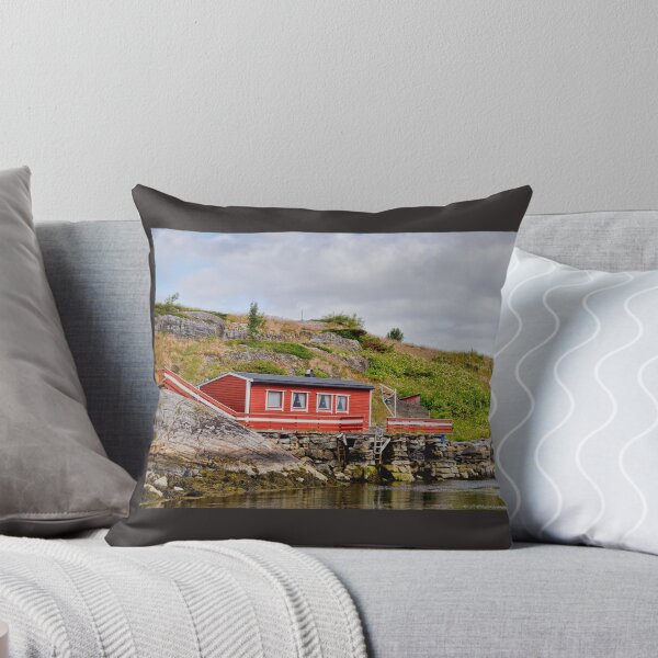 Aperçu de l'œuvre White Curtains on Rugged Haholmen Island, Norway créée et vendue par Gerda Grice Photography.