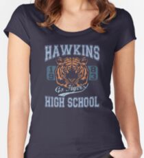 Camiseta entallada de cuello ancho Stranger Things Tee - ¡Van los tigres!