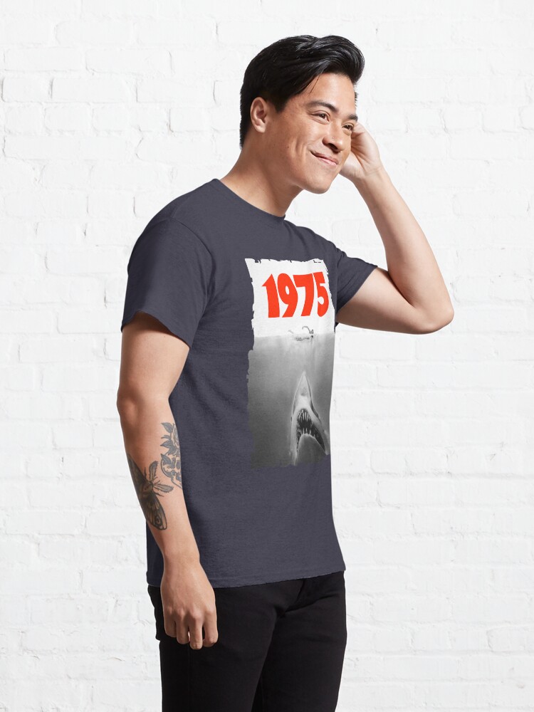 Discover Jaws 1975 fan art T-Shirt