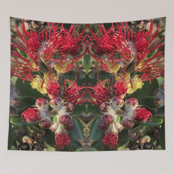 Item preview, Flores de zarzo de primavera escarlata - Botanical Divine, Tauhara designed and sold by RoseAromas.