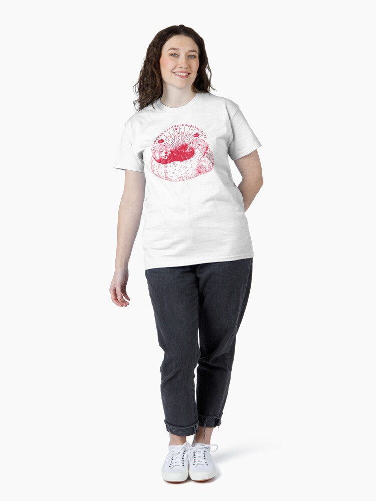 Thumbnail 4 von 7, Classic T-Shirt, Roter Panda-Kampf designt und verkauft von andbloom.