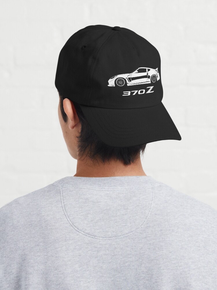 Alternate view of Nissan 370z Cap