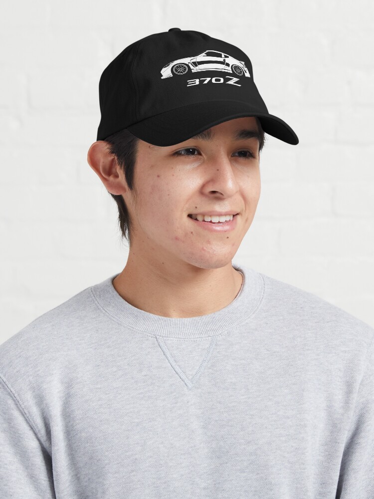 Alternate view of Nissan 370z Cap