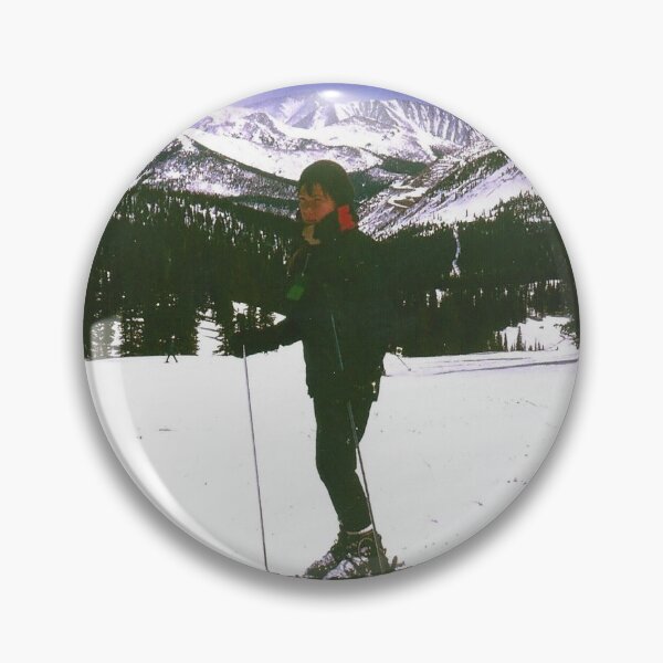 Artikelvorschau, Junge Skifahrer in den Colorado Rockies entworfen und verkauft von newartsyguy.
