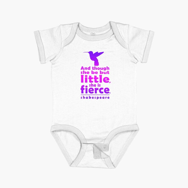 Vista previa del artículo con la obra «Y aunque ella es pequeña, es feroz.», diseñado y vendido por ROBOTFACE T-Shirts.