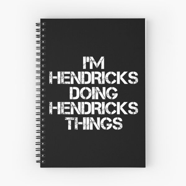 Artikelvorschau, Hendricks Name T Shirt - Ich bin Hendricks Doing Hendricks Things Name Geschenkartikel Tee entworfen und verkauft von merystowe1.