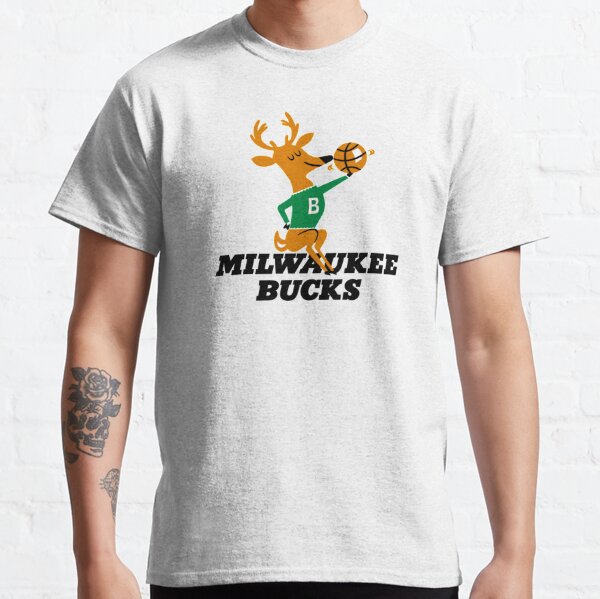Gildan, Shirts, Vintage Nba Milwaukee Bucks Big Logo Sweatshirt Milwaukee  Bucks Shirt Giannis