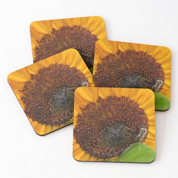 Item preview, Abeja ocupada designed and sold by darsDesigns.