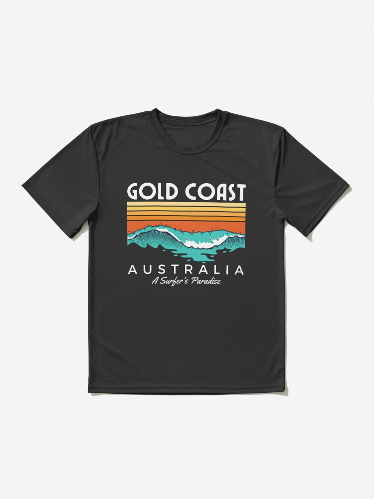 Aperçu 2 sur 7. T-shirt respirant avec l'œuvre Gold Coast Australie Un paradis pour les surfeurs créée et vendue par cafeteeria.