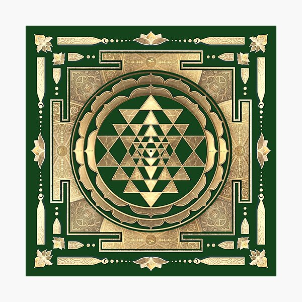 Sri Yantra Maze 12 , Thick, Chakra Wooden Wall Art, Wooden Wall Art Decor,  Sacred Geometry Art, Geometry Art, Tapestry, Poster : : Home