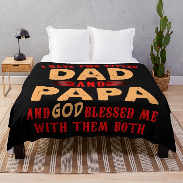 Item preview, Tengo dos títulos papá y papá y Dios me bendijo con ambos camiseta designed and sold by LanPhan.