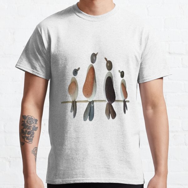 Happy family of birds made of pebbles: Great family gift in Christmas Classic T-Shirt