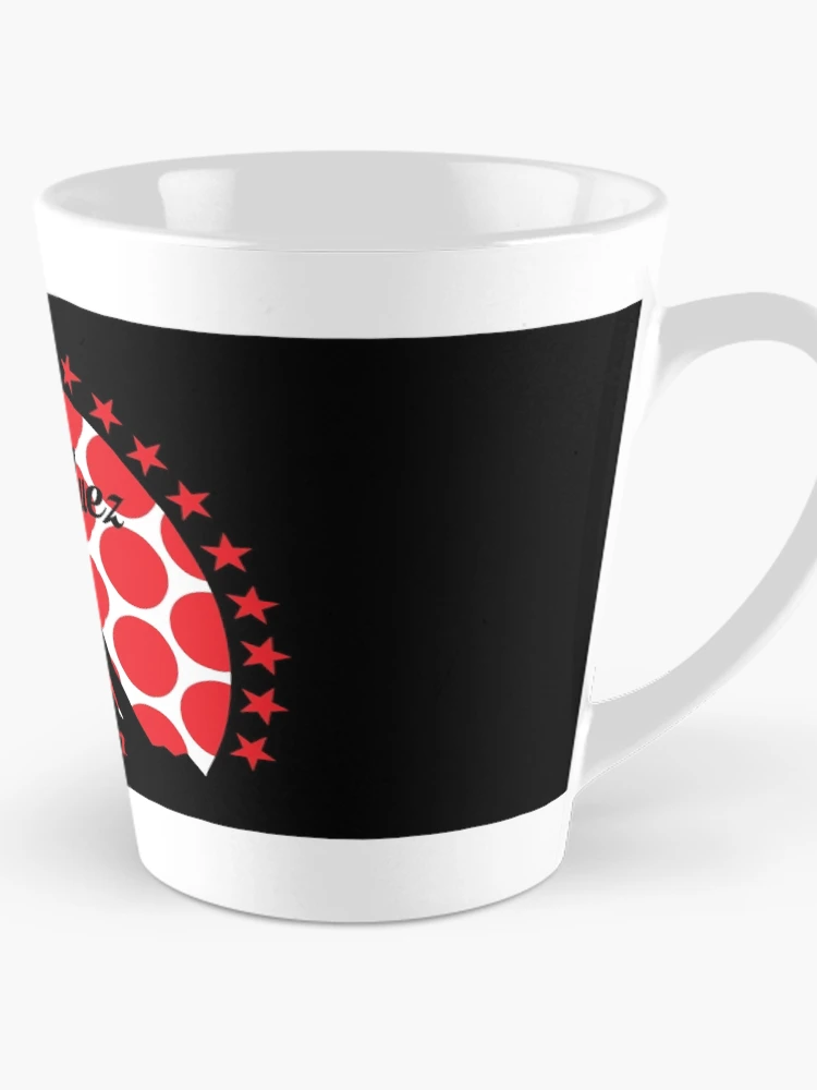 Aperçu 1 sur 4. Mug à café avec l'œuvre Alpe d'Huez (Pois Rouges) créée et vendue par sher00.