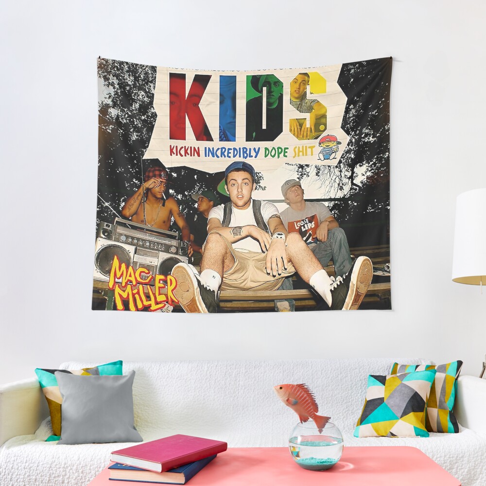 Disover Mac Kids Poster Tapestry