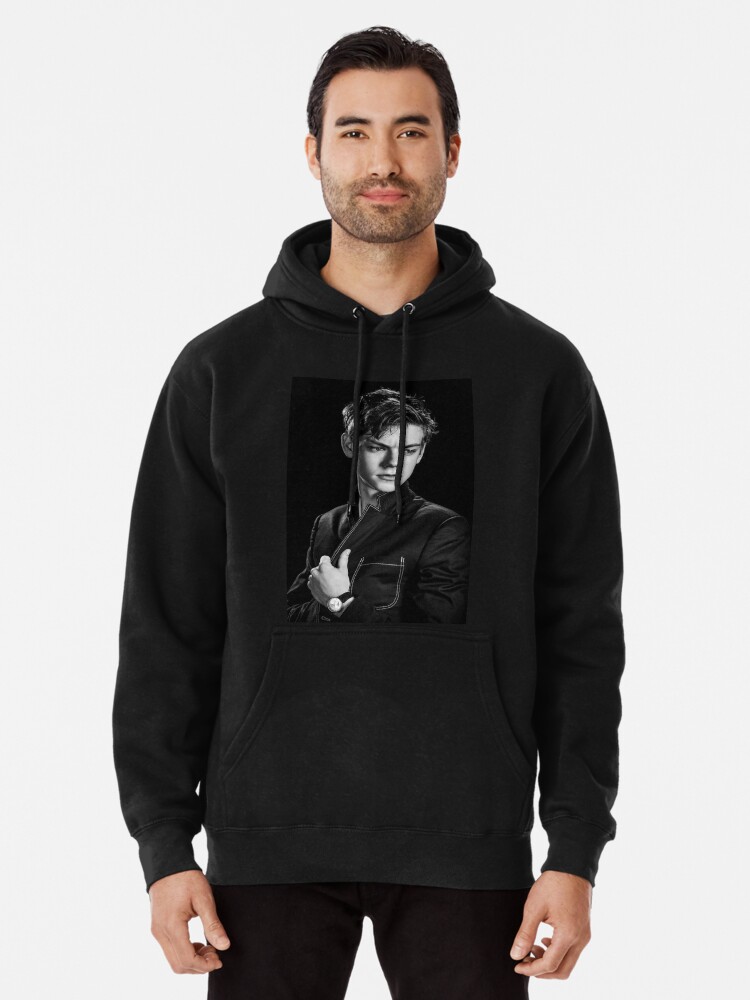 thomas brodie sangster Pullover Hoodie