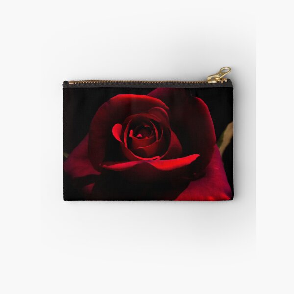 Aperçu de l'œuvre Rouge, Rose Rouge créée et vendue par JABTORStudios.