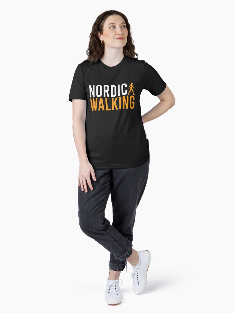 Camiseta esencial con la obra «Deporte de marcha nórdica» de
