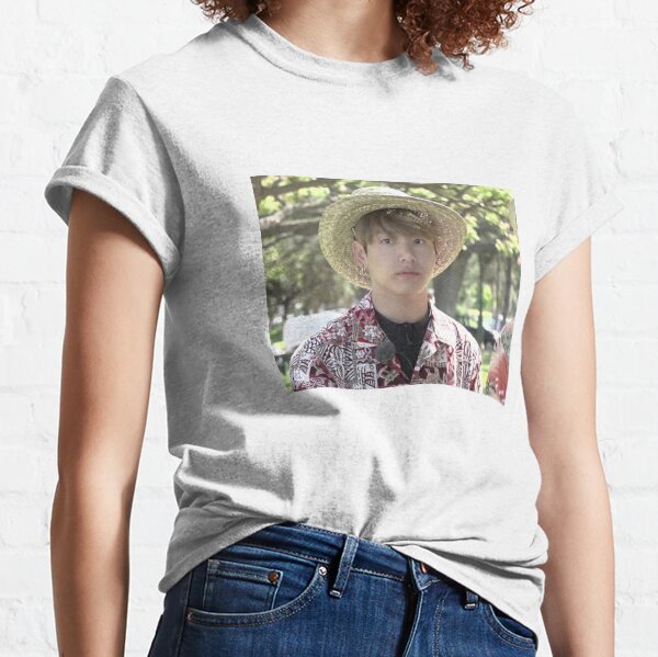 BTS GRUBBY JUNGKOOK HAWAII MEME Classic T-Shirt