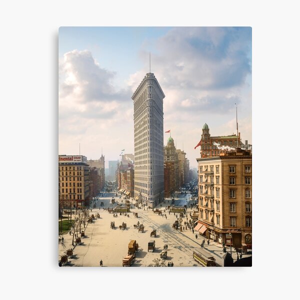 Flat Iron in New York City, ca 1903 colorized Canvas Print