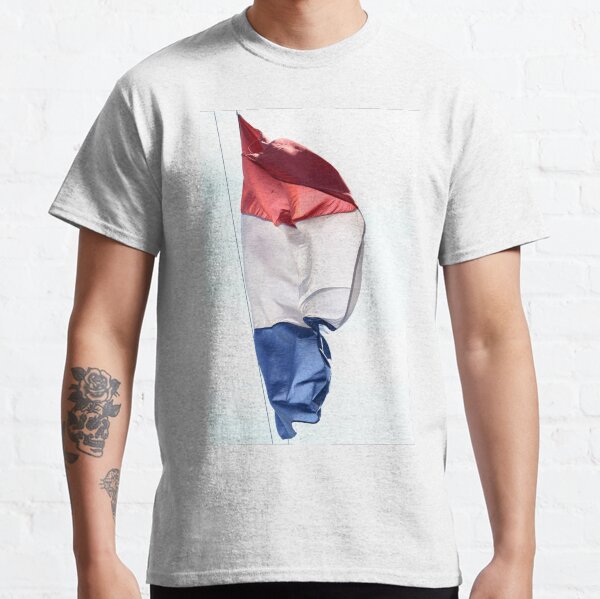 Unfurl 02 Classic T-Shirt