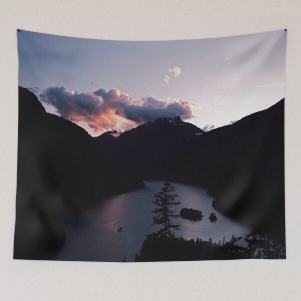 Artikelvorschau, Purpurroter Sonnenuntergang am Diablo See entworfen und verkauft von Cierra Artis.