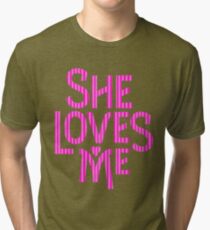 Camiseta de tejido mixto She Loves Me - logo arte