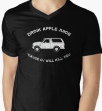 Drink apple juice 'cause OJ will kill you Men's V-Neck T-Shirt