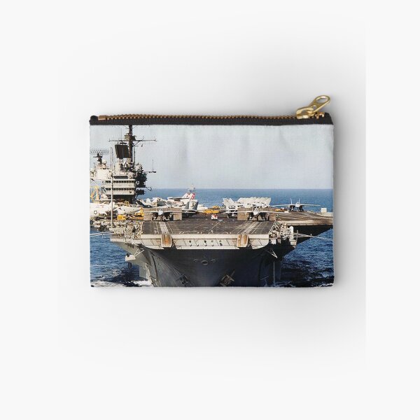 Aperçu de l'œuvre MAGASIN DE NAVIRE USS SARATOGA (CV-60) créée et vendue par militarygifts.