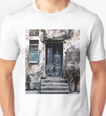 VIETNAMESE FACADE Unisex T-Shirt