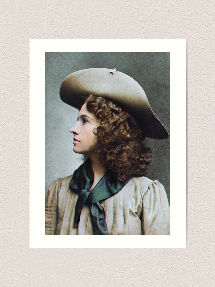American sharpshooter Annie Oakley, ca. 1903.