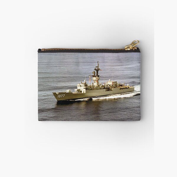 Aperçu de l'œuvre USS OUELLET (FF-1077) MAGASIN DU NAVIRE créée et vendue par militarygifts.