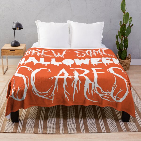 Item preview, Prepara algunos sustos de Halloween designed and sold by LarrysDesigns.
