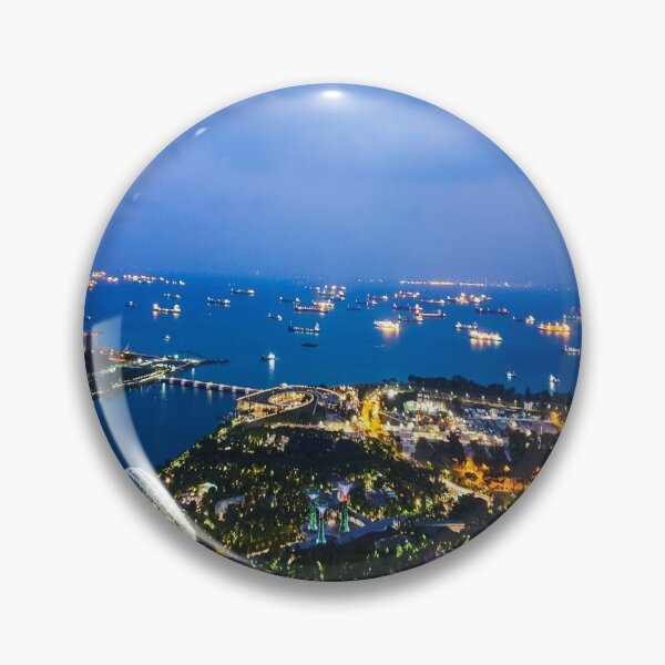 Artikelvorschau, Singapur-Skyline-Nachtansicht mit Supertree-Grove entworfen und verkauft von Happiness Creators.