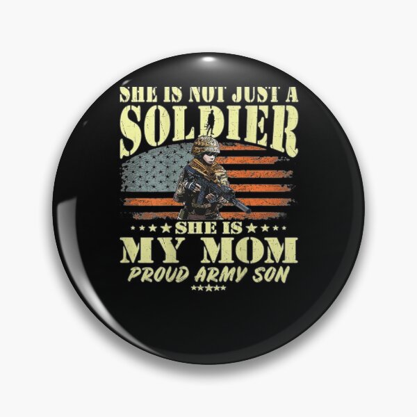 Artikelvorschau, Sie ist nicht nur eine Soldatin, sie ist meine Mutter, ein stolzes Armee-Sohn-Geschenk entworfen und verkauft von robinxam.