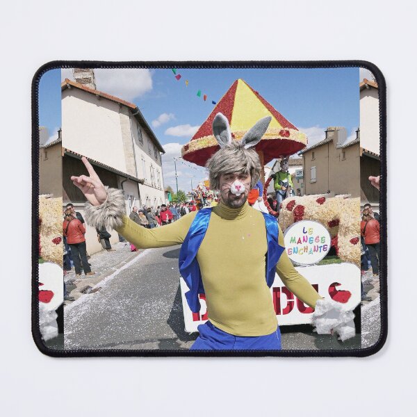 Item preview, r2810/ Finition 2021 - 15 Légende du Carnaval - 2017 / " Le Lapin Géant " (c)(h) Olavia-Olao Okaio Créations designed and sold by o.okaïo.
