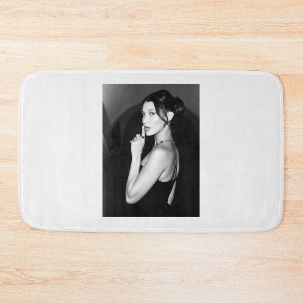 Aperçu de l'œuvre Bella| Cadeau parfait | Bella Hadid créée et vendue par lucycana.