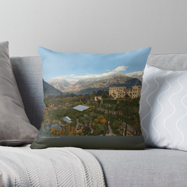 Schloss Trauttmansdorff, Merano/Meran, Italy Throw Pillow