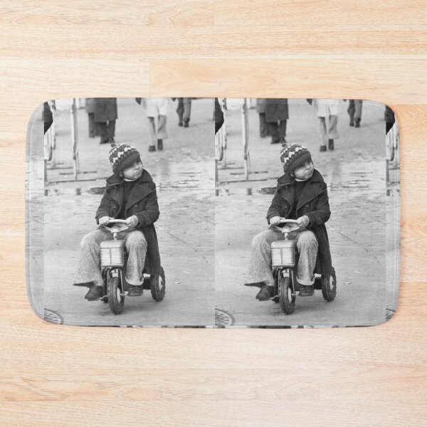 Item preview, r1064/ New Finition 2021: Les Gens de Paris : Tracteur dans la Rue ! - Konica T3: Vivitar Série 1:70.210 hp5 400 iso Okaio Créations Olavia & Olao 1975 designed and sold by o.okaïo.