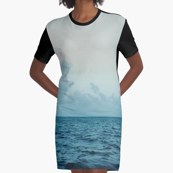 Artikel-Vorschau von Belize Ocean - Blaues Wasser und Himmel, designt und verkauft von Leah Flores.