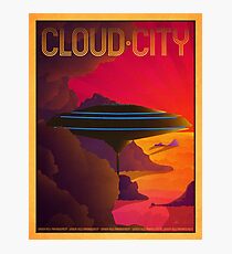 Lámina fotográfica Cartel de viaje retro de ciudad en la nube